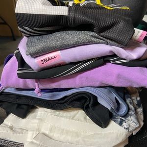 Reseller box Gap, Elie Tahari, GreenTea, Who What Wear small